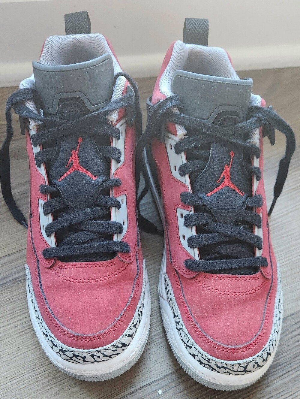 Jordan Kids Navy and White Low-Top Sneakers. Sz 7Y Youth